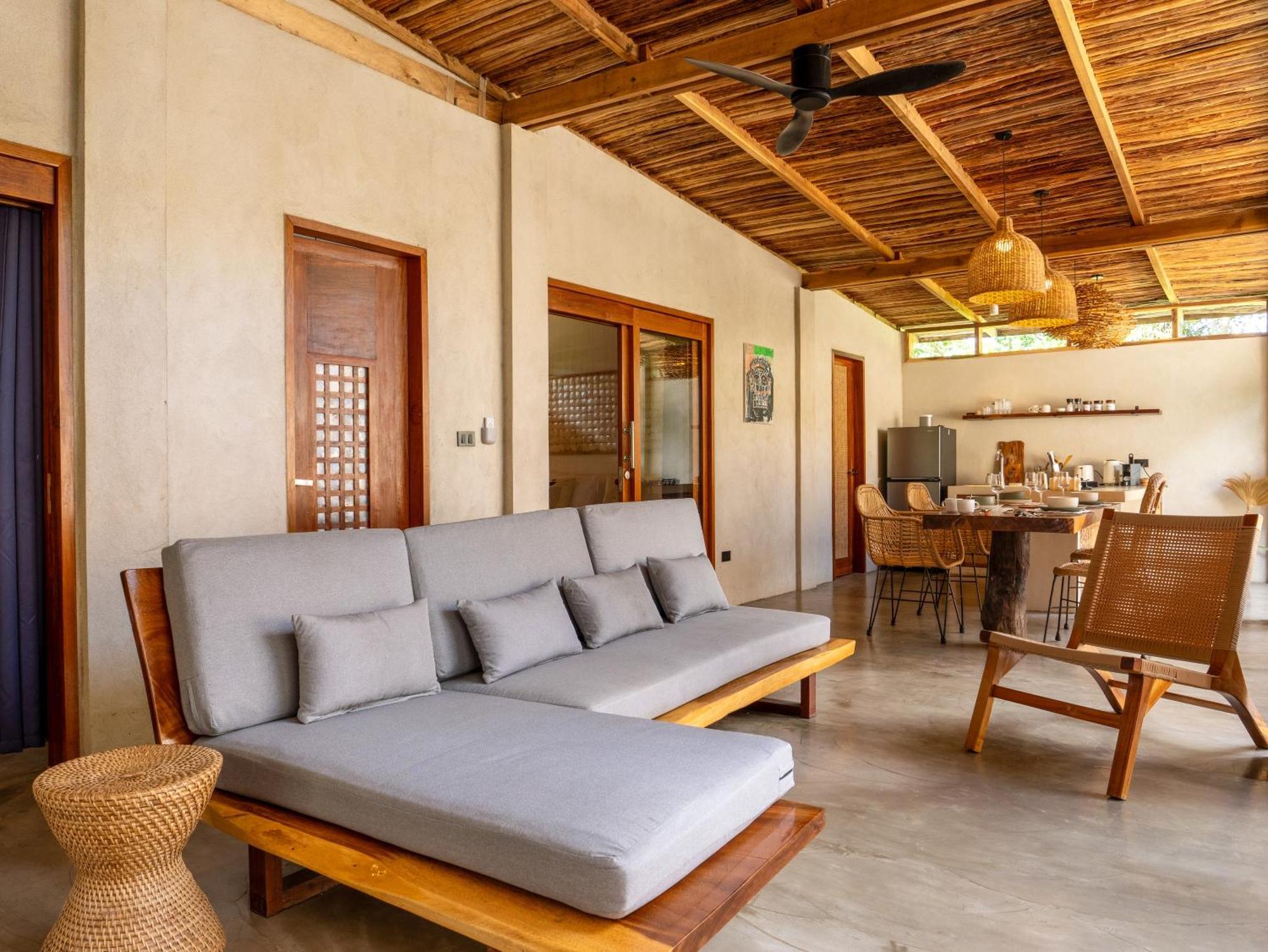 Elegant Villa With Private Pool Эль-Нидо Экстерьер фото